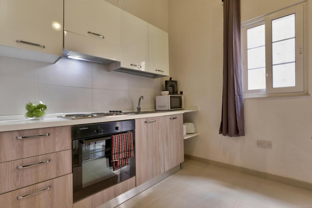 Charming Valletta 1 Bedroom Apartment Off Republic Street Sleeps 4 Екстер'єр фото