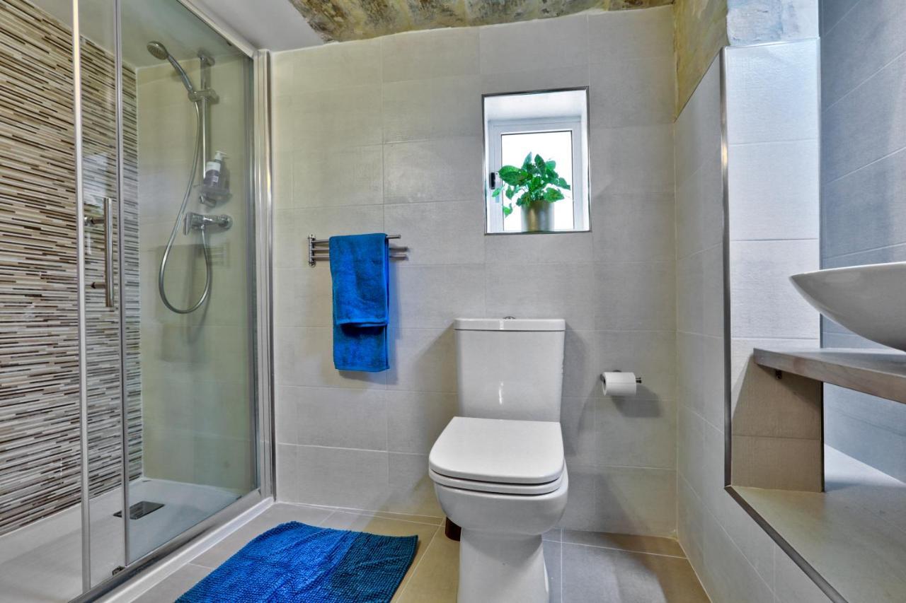 Charming Valletta 1 Bedroom Apartment Off Republic Street Sleeps 4 Екстер'єр фото