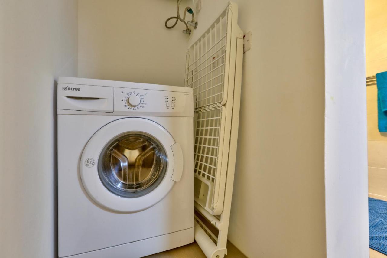 Charming Valletta 1 Bedroom Apartment Off Republic Street Sleeps 4 Екстер'єр фото